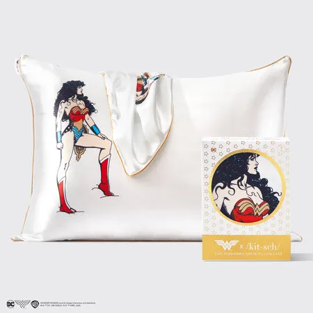 kitsch-x-wonder-woman-satin-kopfkissenbezug-believe-in-wonder-queen-standard-26x image 1
