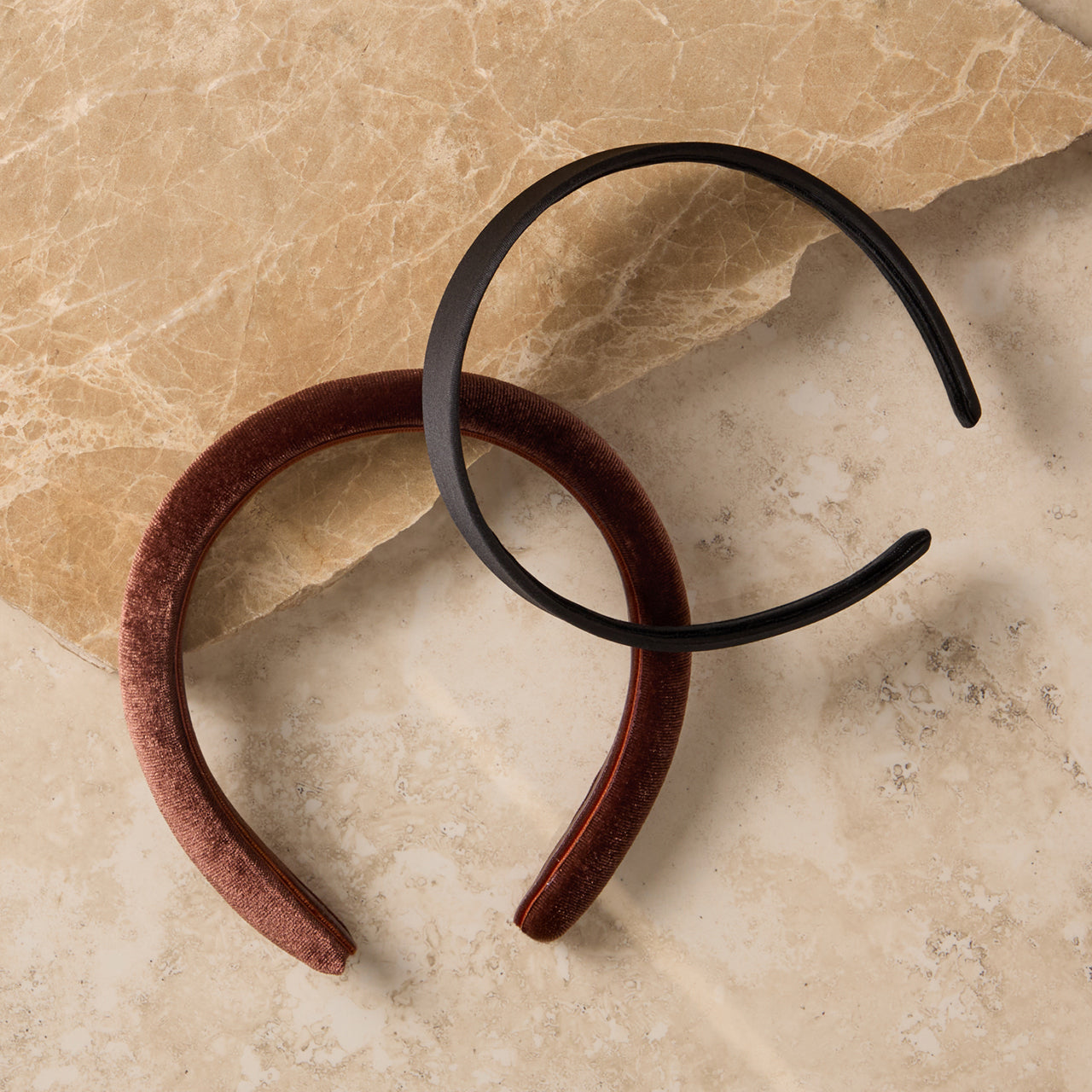 kitsch-satin-velvet-headbands-duo-schwarz-schoko image 6
