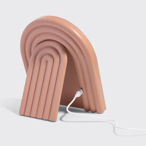 kitsch-terracotta-arch-desk-mirror-led-schminkspiegel image 4