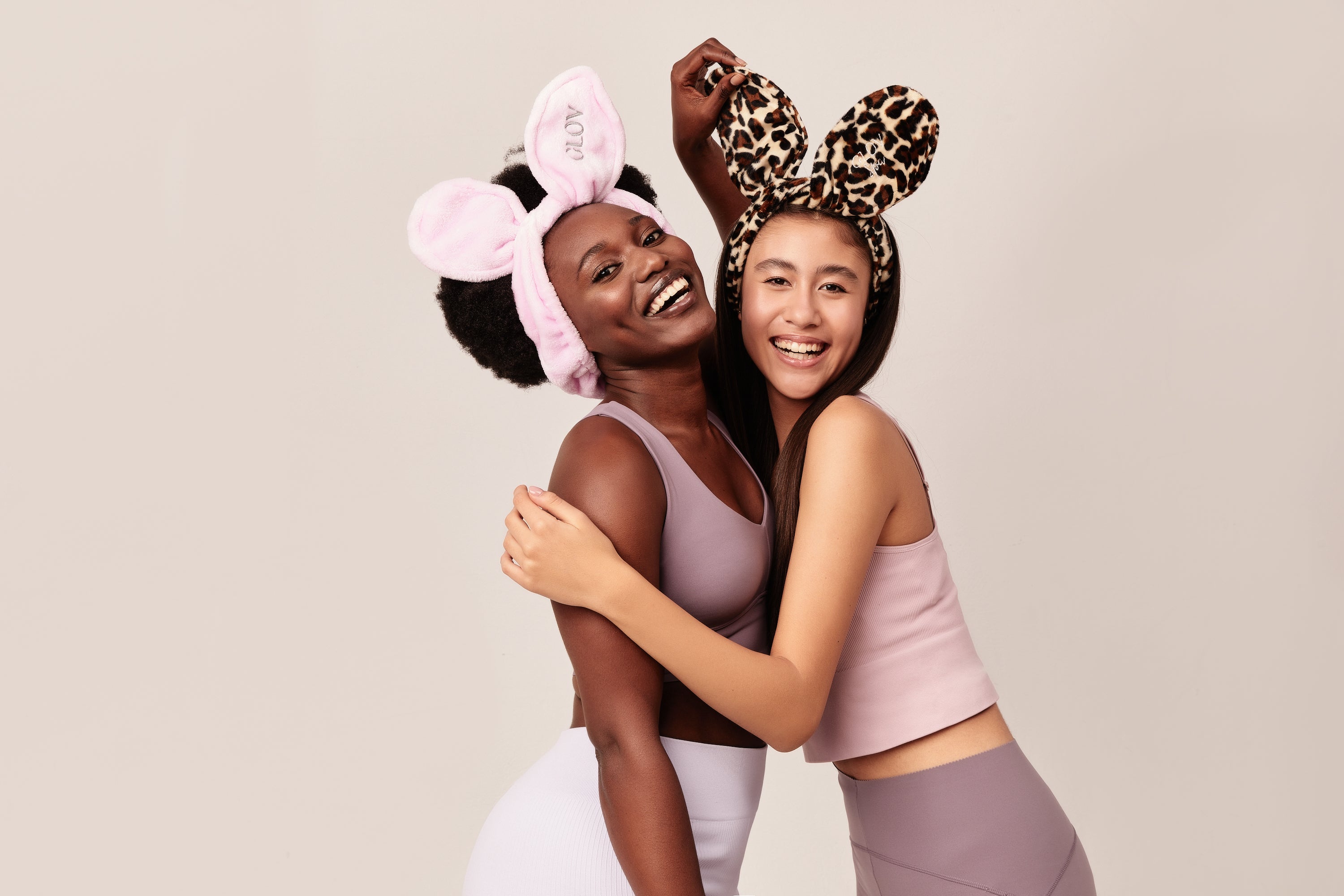 glov-bunny-ears-haarreif-2in1-stirnband-und-haarband-mit-hasenohren image 6