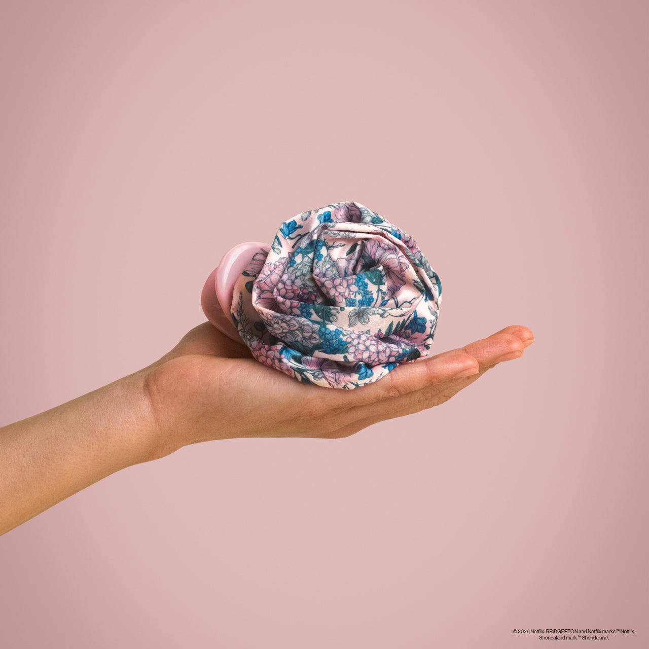 bridgerton-x-kitsch-satin-rosette-medium-flat-cloud-clip-wisteria image 7