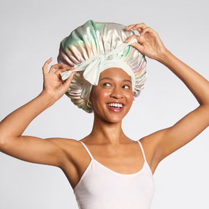kitsch-aura-oversized-satin-bonnet-bergr-en-satin-haubenkappe image 2