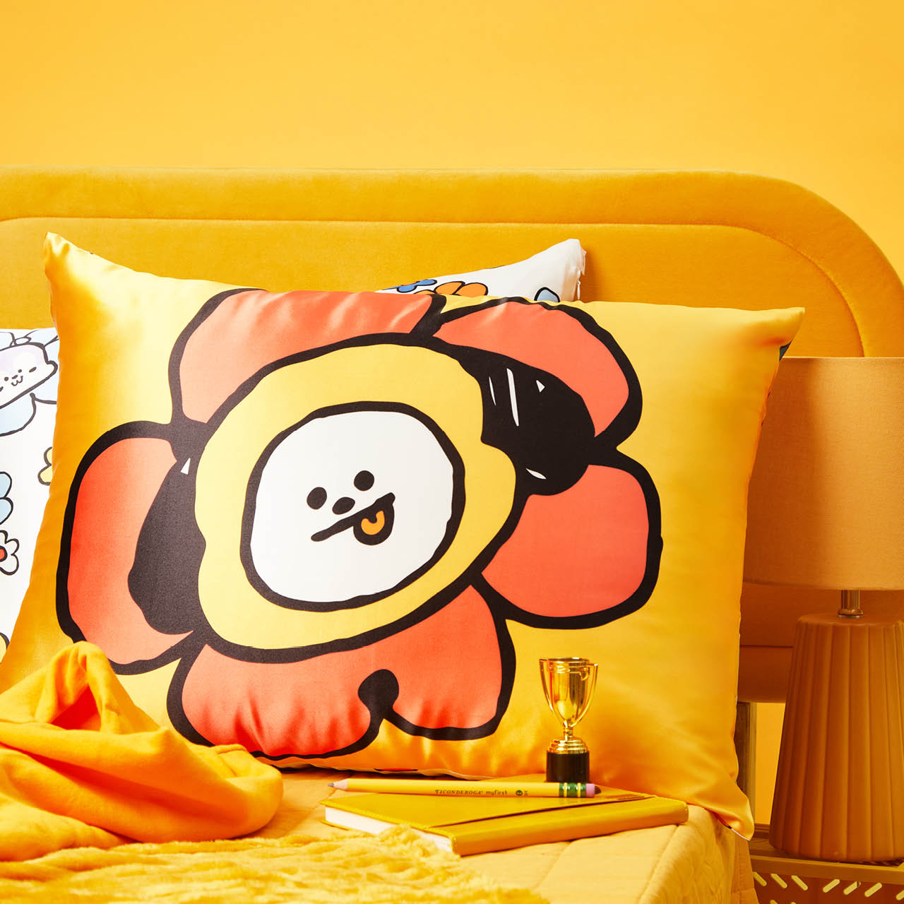 kitsch-x-bt21-satin-kopfkissenbezug-chimmy-standard image 5
