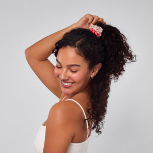 kitsch-cherry-blossom-ruched-satin-scrunchies-5er-set image 7