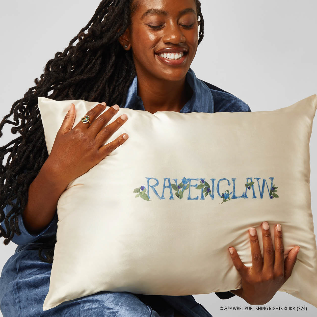kitsch-x-harry-potter-satin-kissenbezug-ravenclaw-4er-pack image 5