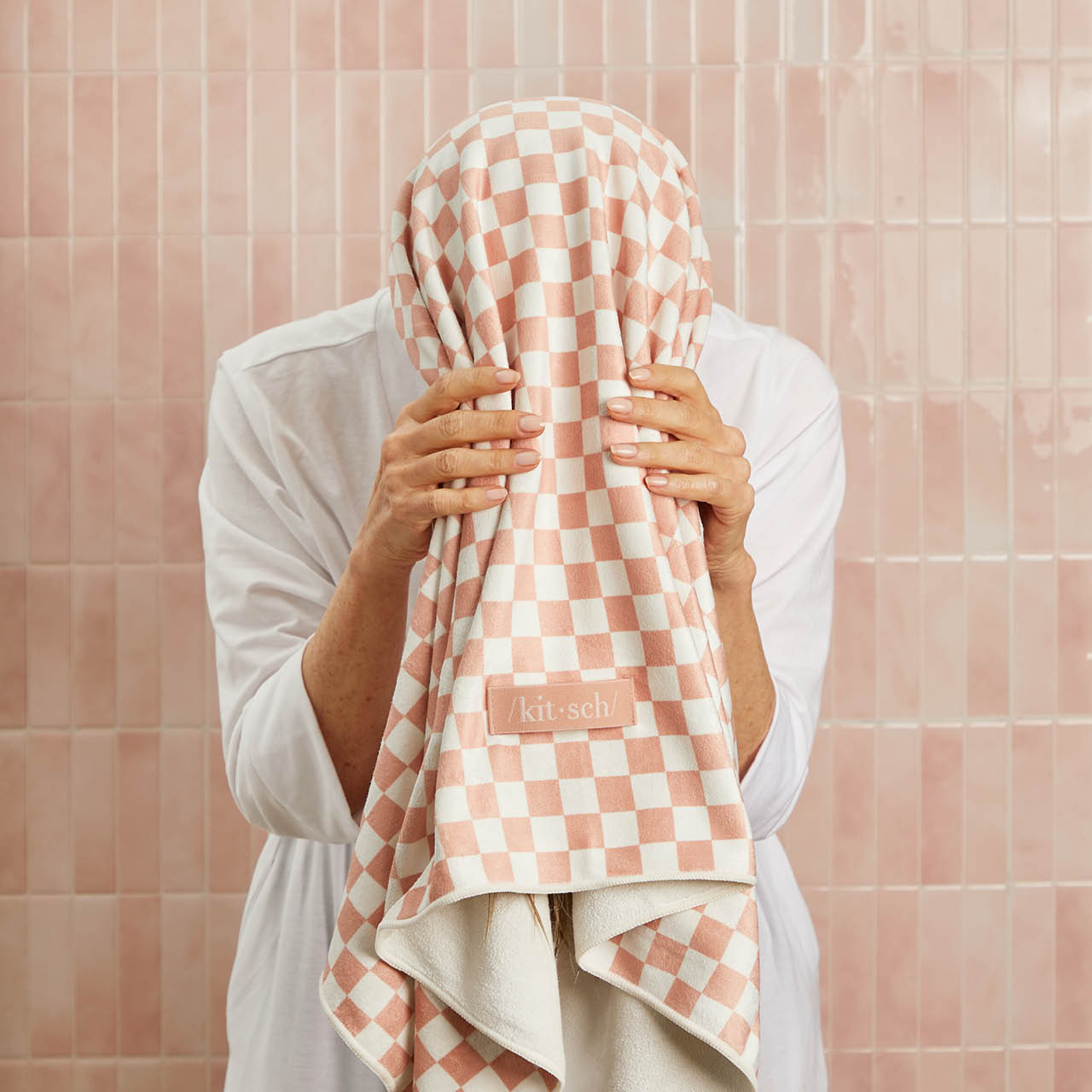 kitsch-terracotta-checker-xl-hair-towel-wrap-mikrofaser-haarturban image 4