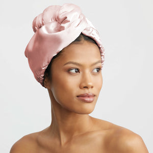 kitsch-satin-wrapped-haartuch-mikrofaser-blush image 7