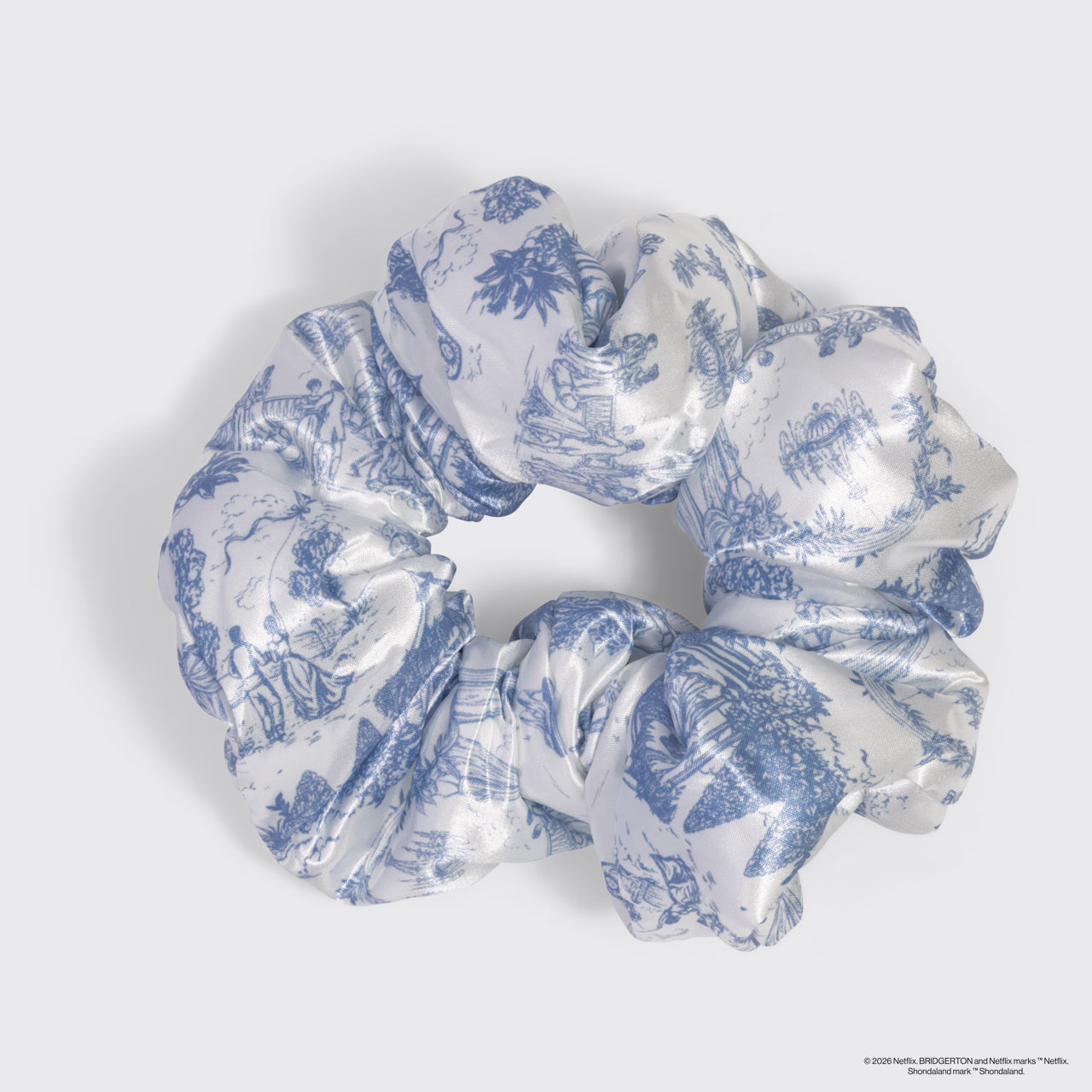 bridgerton-x-kitsch-satin-pillow-scrunchies-toile-in-bloom-2er-set image 4