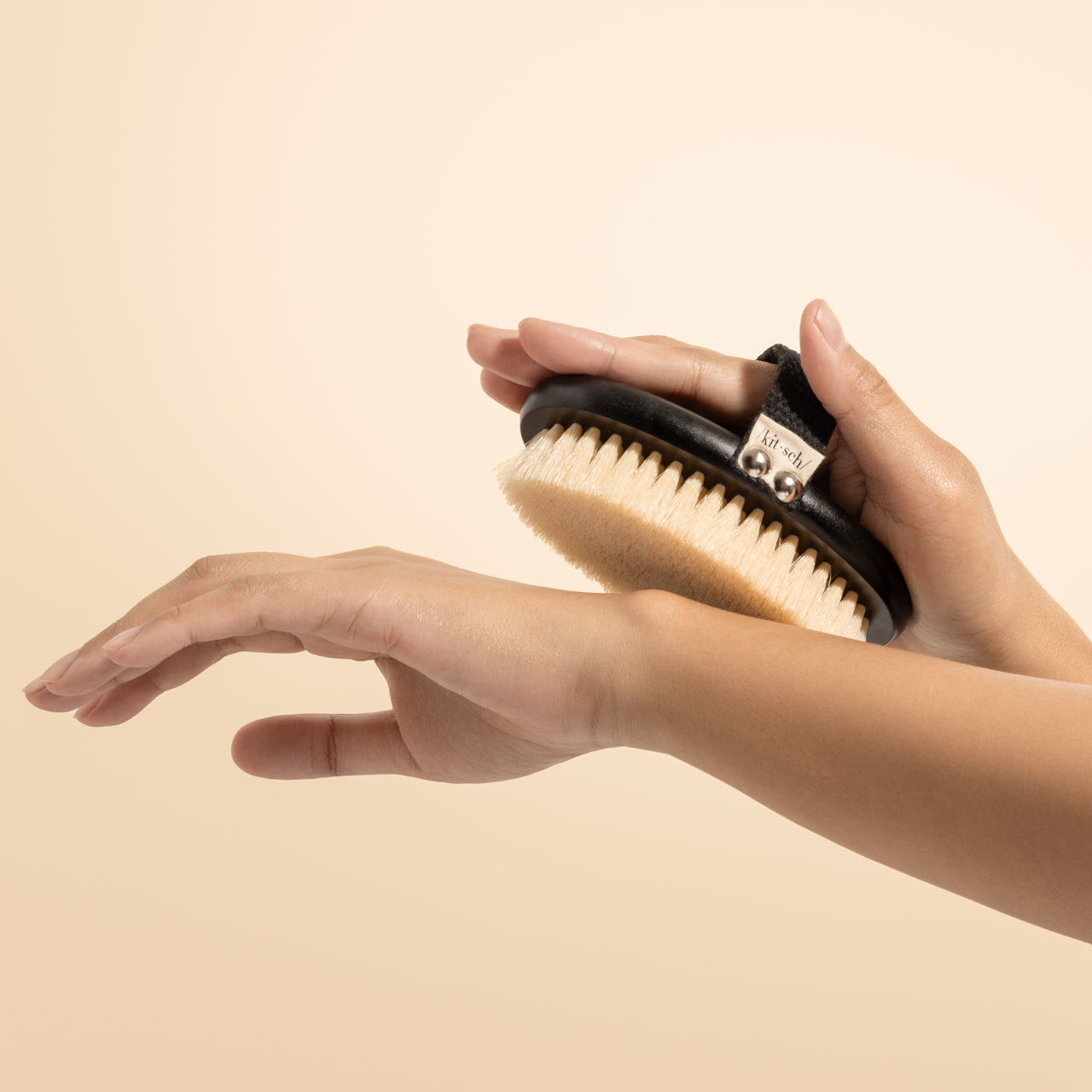kitsch-exfoliating-body-dry-brush-trockenb-rste-f-r-strahlende-haut image 3