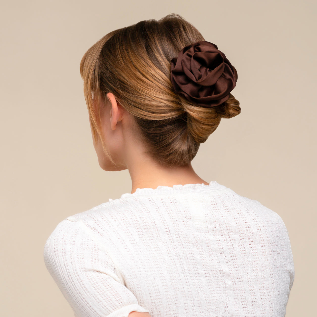 kitsch-satin-rosette-flat-cloud-clip-haarklammer-medium-chocolate image 3