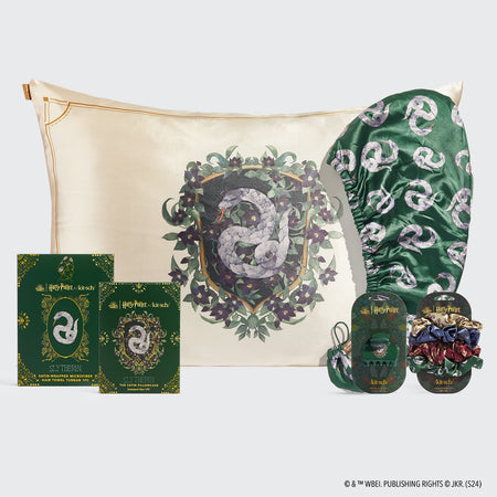 kitsch-x-harry-potter-slytherin-bundle-satin-kissenbezug-haarspangen-set image 1