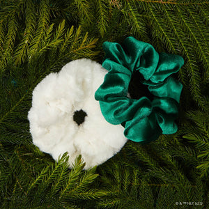 kitsch-x-elf-scrunchies-2er-set-samt-kunstfell-haargummis image 4