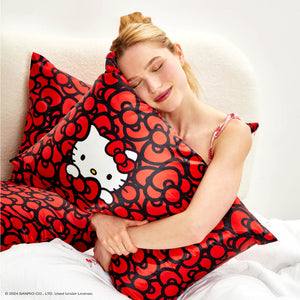 kitsch-x-hello-kitty-satin-kopfkissenbezug-kitty-bathes-in-a-sea-of-bows-standar image 2