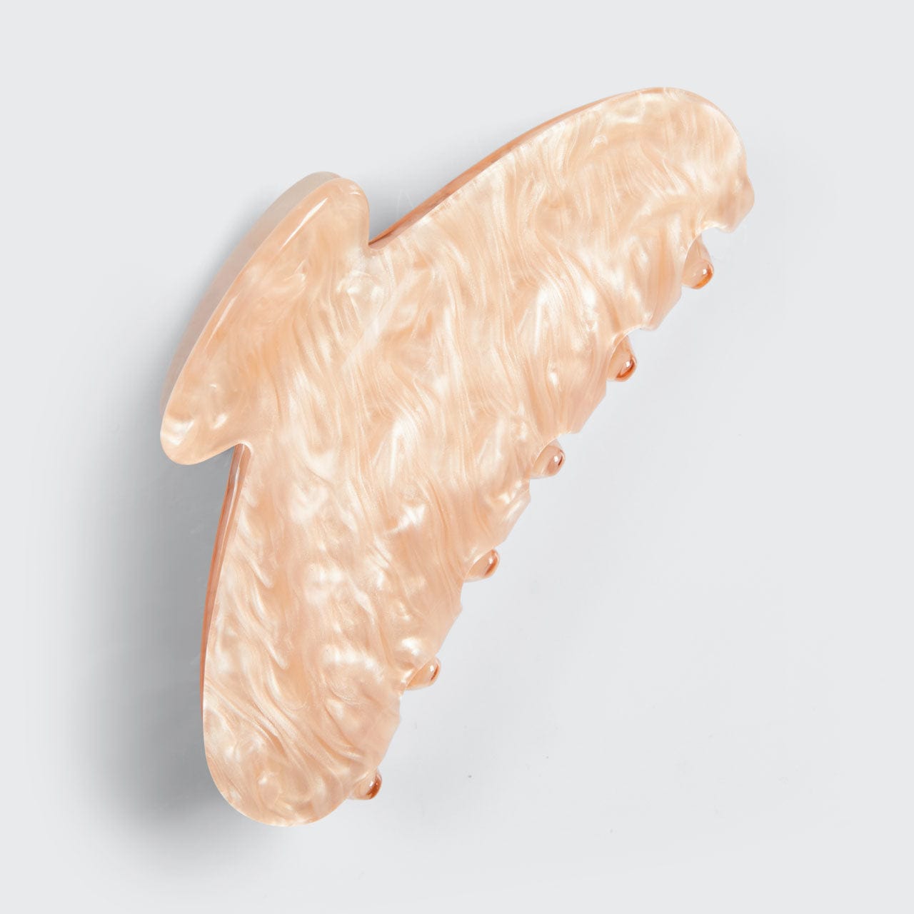 kitsch-blonde-marble-claw-clip-haarspange-aus-recycling-acryl image 5