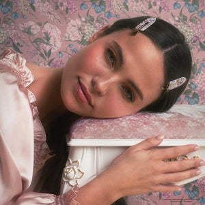 kitsch-x-bridgerton-creaseless-clips-toile-in-bloom-4er-set image 4