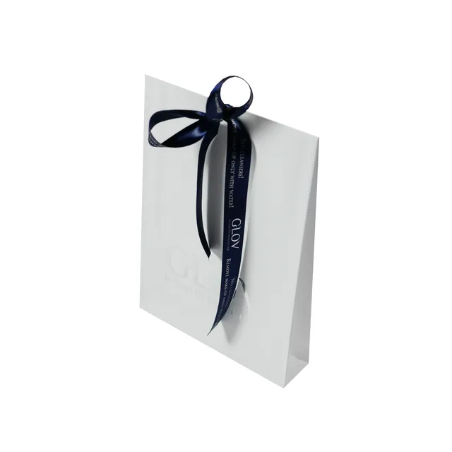 glov-umschlagtasche-mit-schleife-geschenk-und-kosmetiktasche image 1