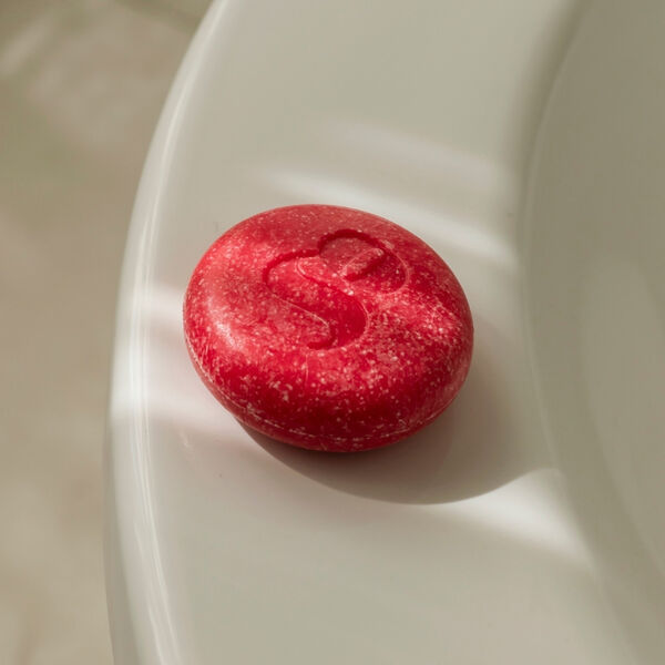 glov-soap-for-globe-himbeer-shampoo-ultra-n-hrendes-festes-shampoo image 3