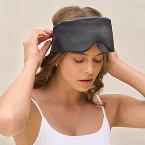 kitsch-charcoal-contour-pillow-schlafmaske-konturierte-augenmaske image 3