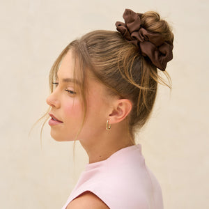 kitsch-black-chocolate-oversized-scrunchies-xxl-haargummis-2er-set image 8